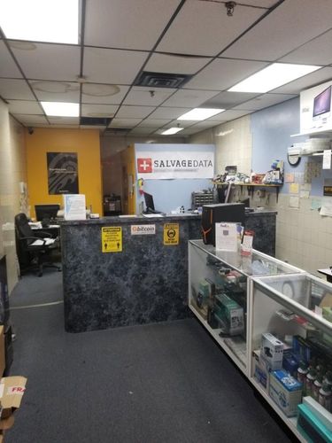 SalvageData data recovery drop-off box inside the location at 1825 Forest Ave, Staten Island, NY 10303