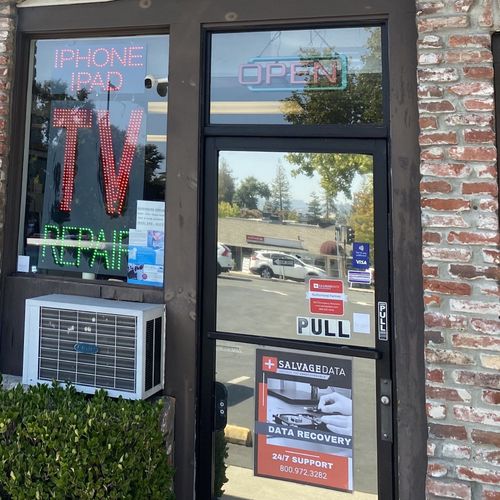 Exterior of the SalvageData location at 1946 Mt Diablo Blvd B, Walnut Creek, CA 94596
