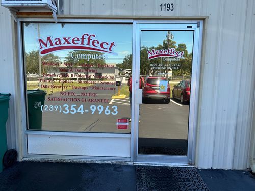 Exterior of the SalvageData location at 1926 Trade Center Way Suite 3, Naples, FL 34109