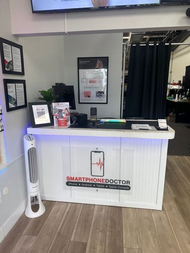 SalvageData data recovery drop-off box inside the location at 4131 S National Ave, Springfield, MO 65807