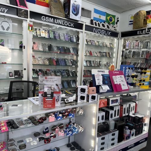 SalvageData data recovery drop-off box inside the location at 710 Washington Ave, Miami Beach, FL 33139